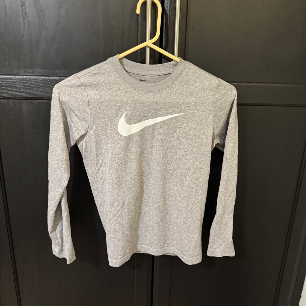 Nike Gray Long Sleeve Kids Tee